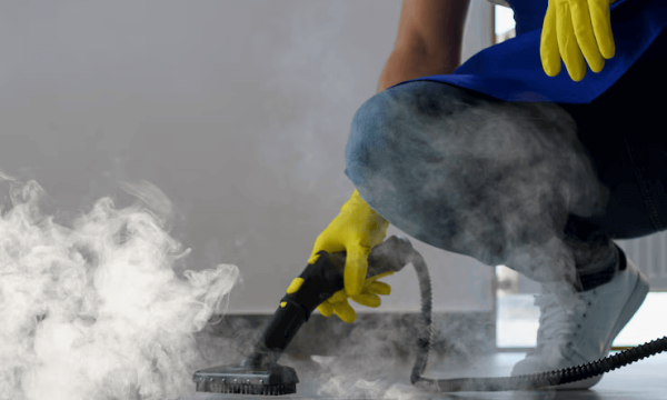 professional-cleaning-service-person-using-steam-cleaner-office_23-2150520644 تنظيف ما بعد البناء والتشطيب